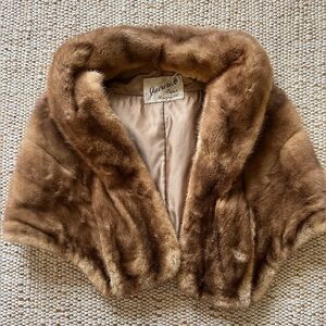 VINTAGE genuine mink fur stole/capelet made by Javurek Furs. Fits XS and S.